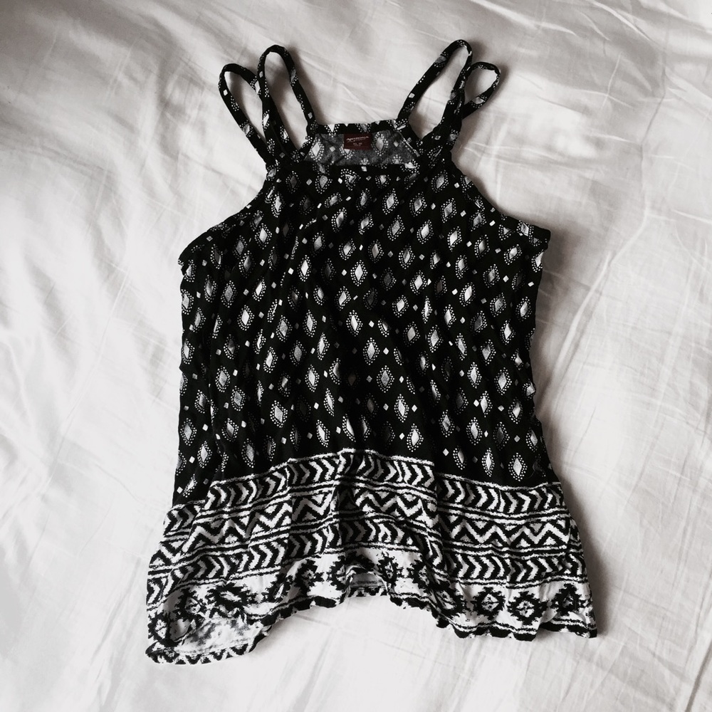 ✖️Cute Arizona Jean Co. Tribal Pattern Top✖️