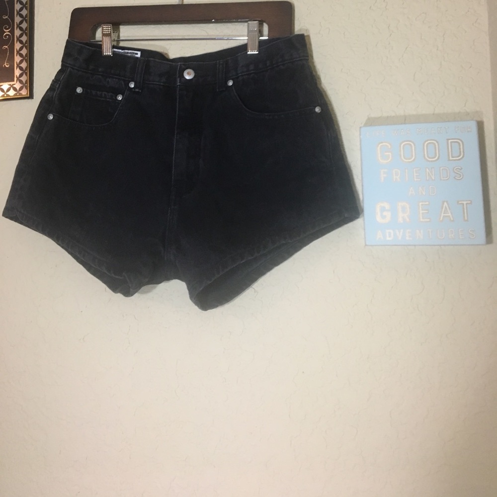 InternationalMale high waisted denim blk shorts