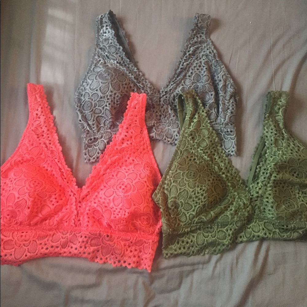3 Bralettes