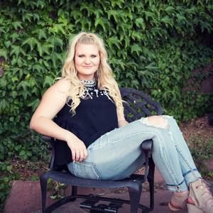 Meet your Posher, Kylee