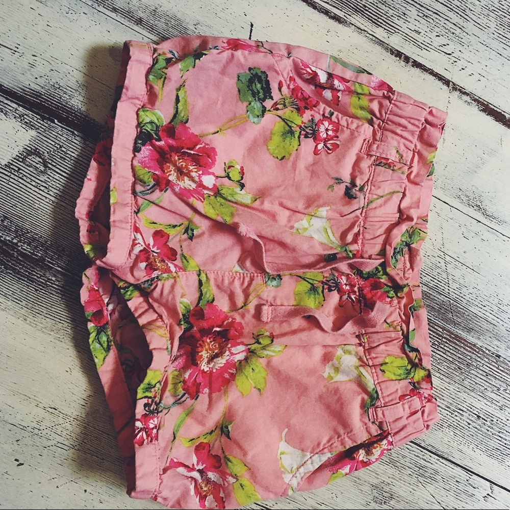 Gap shorts
