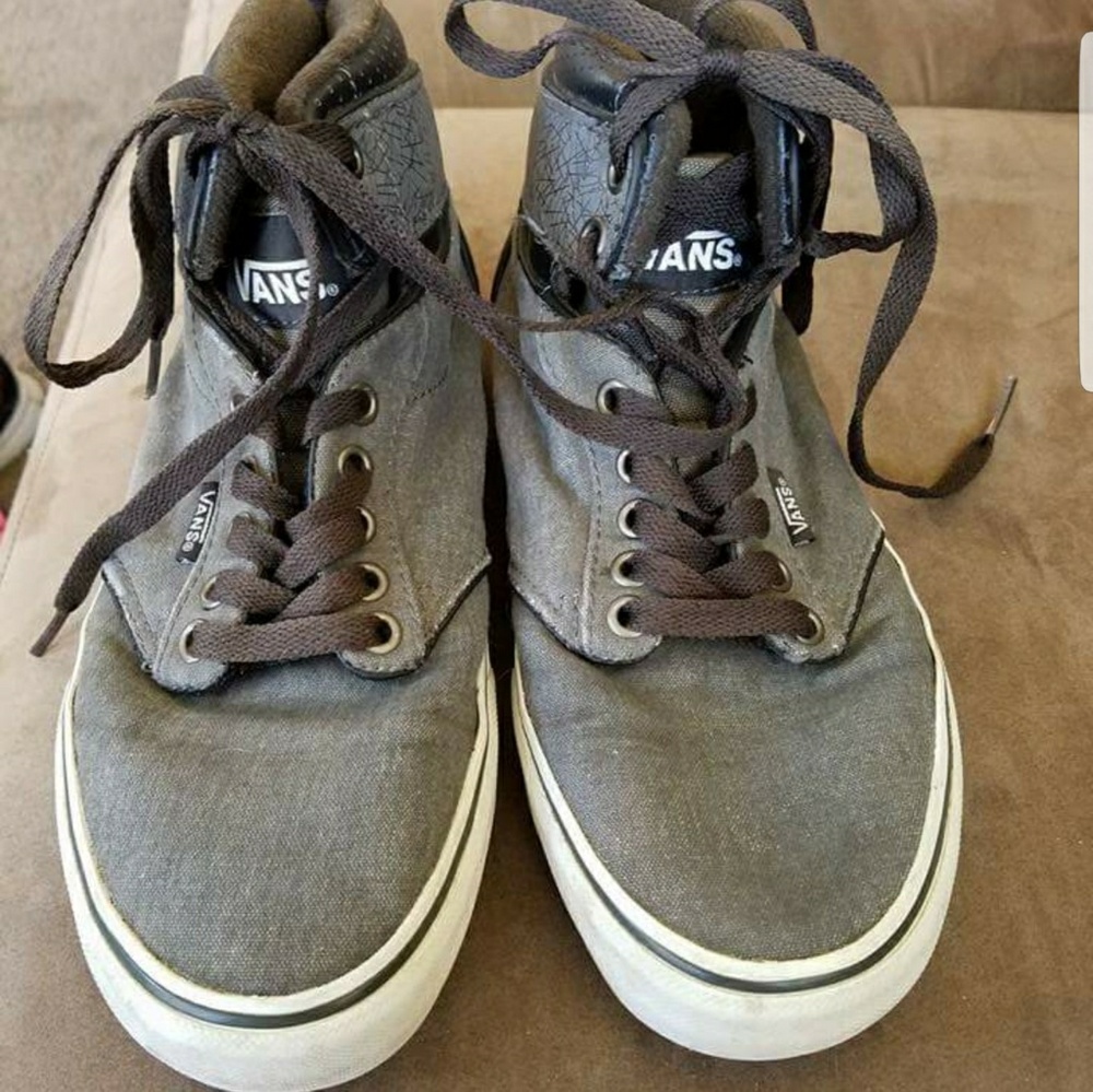 MEN'S VANS...MENS SIZE 7