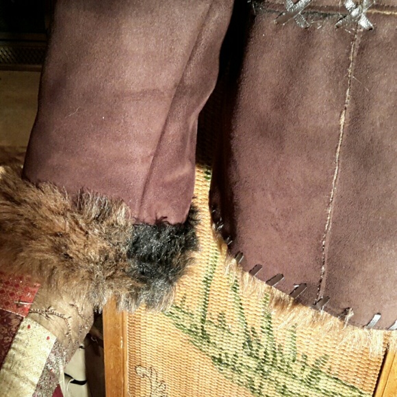 AMAZING FAUX FUR COLLAR AND CUFFS!!! - Picture 4 of 4