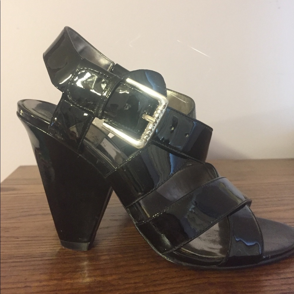 Heels - Picture 3 of 3