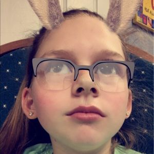 Meet your Posher, Addie