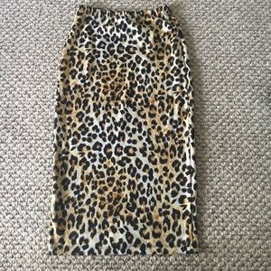 Forever 21 cheetah print pencil skirt