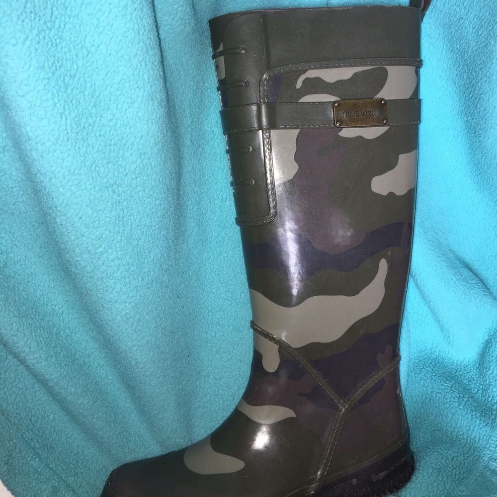 Nine West rain boots