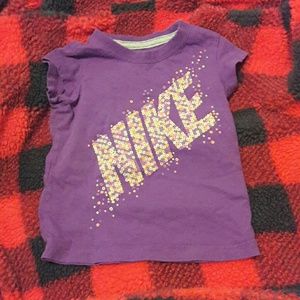 Nike girls t-shirt