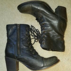 Steve Madden Grey Leather Ankle Boots