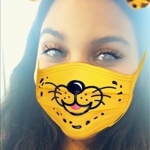 Meet your Posher, Laura