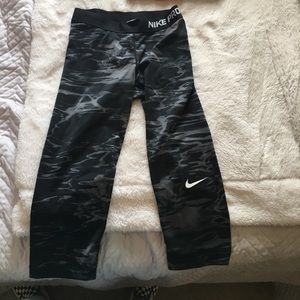 Nike Pro Capris Womens