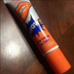 Peel off lip stain in Sweet Orange