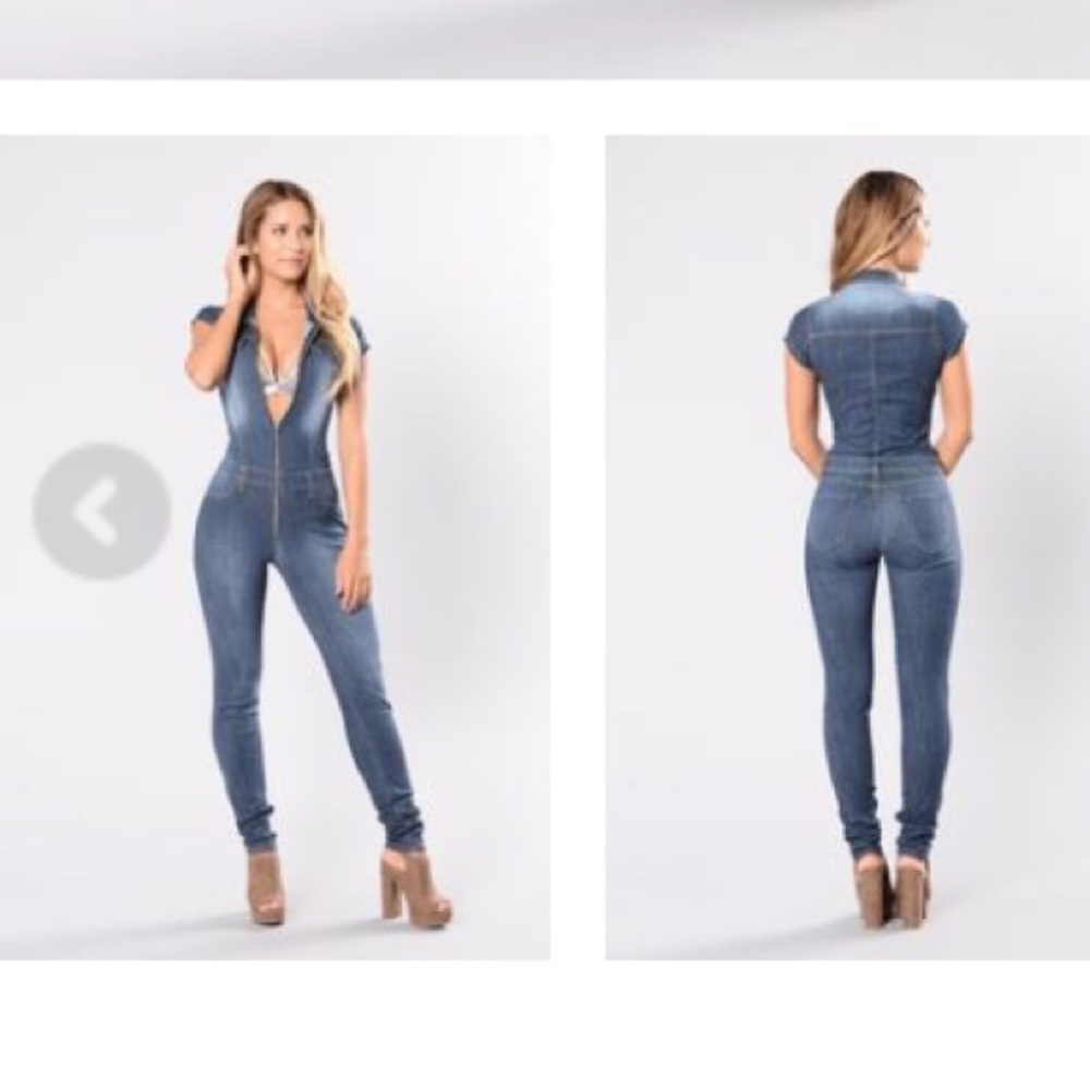 NWT denim jumpsuit 🇺🇸sale🇺🇸