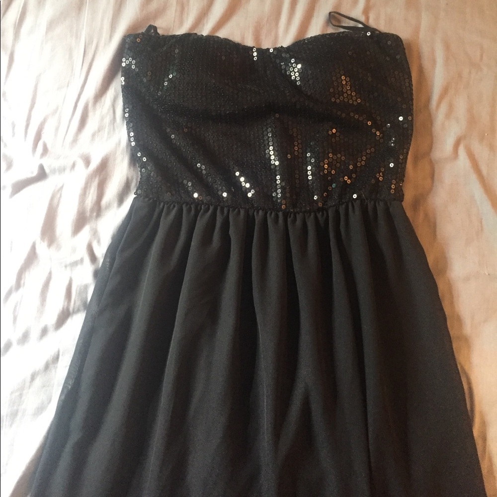Black strapless sequined dress
