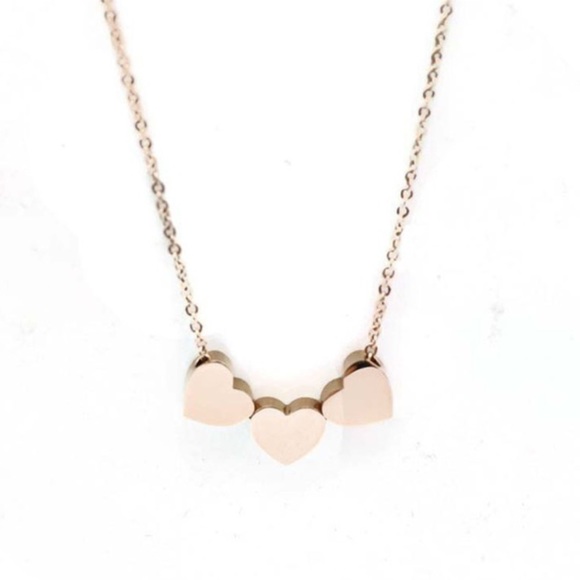 Danie Collection Jewelry - gold plated heart necklace  ❤️