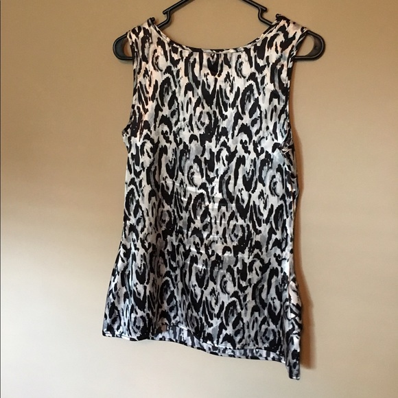 Top - Picture 2 of 2