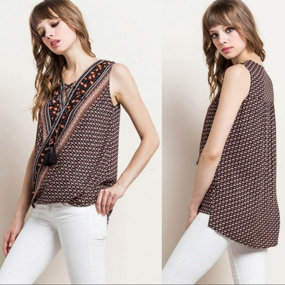 🆕 Floral Border Print Surplice Lace-Up Top - Picture 2 of 2