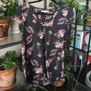 Daniel Rainn pretty flowers popover