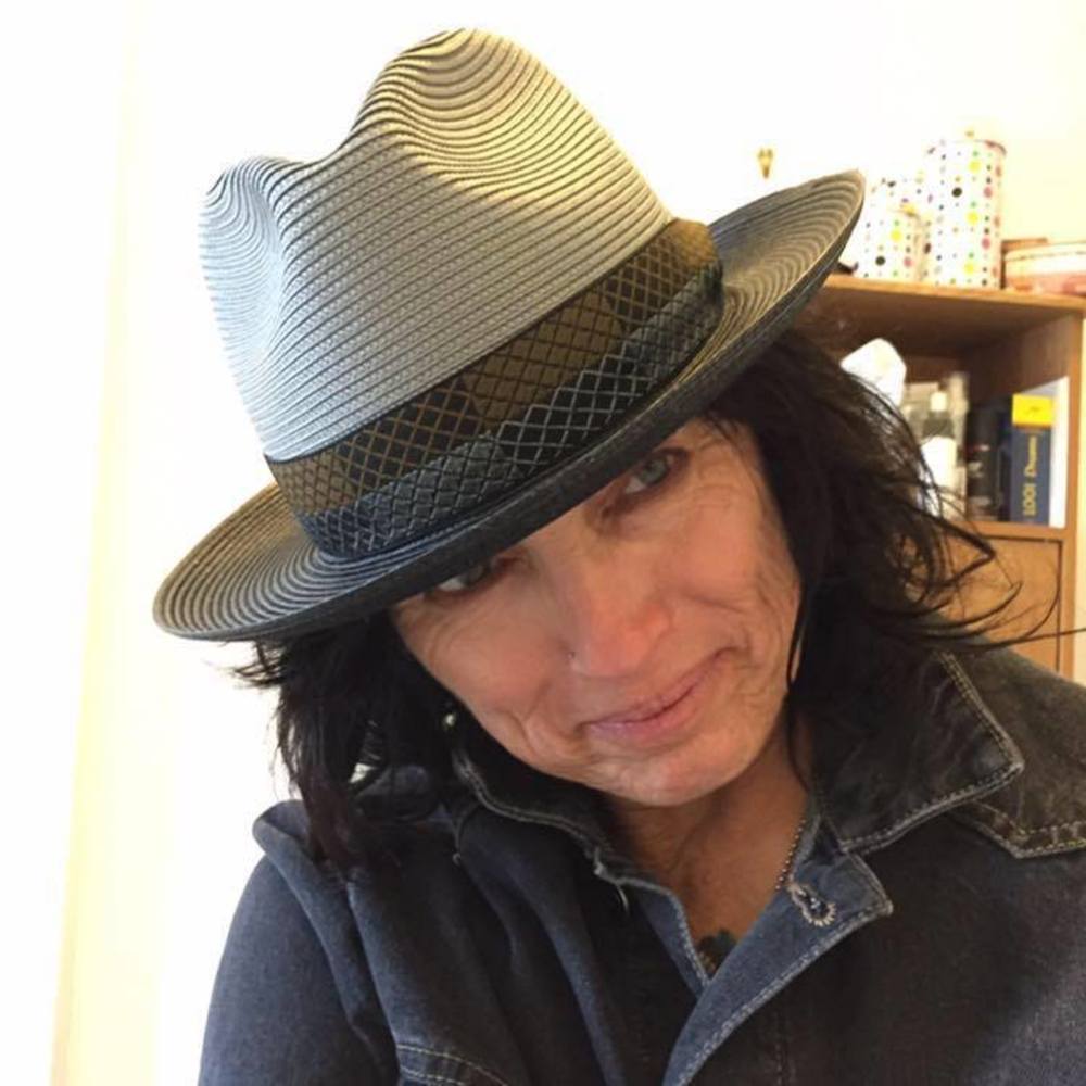 Meet your Posher, Dani