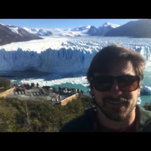 Meet your Posher, Dom