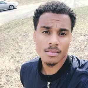 Meet your Posher, Devin