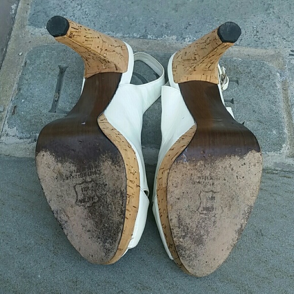 🎉HP🎉Peep Toe Patent Leather Stuart Weizmann - Picture 4 of 6