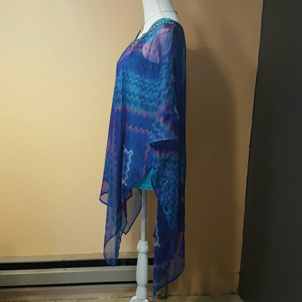 Tunic - Picture 2 of 4