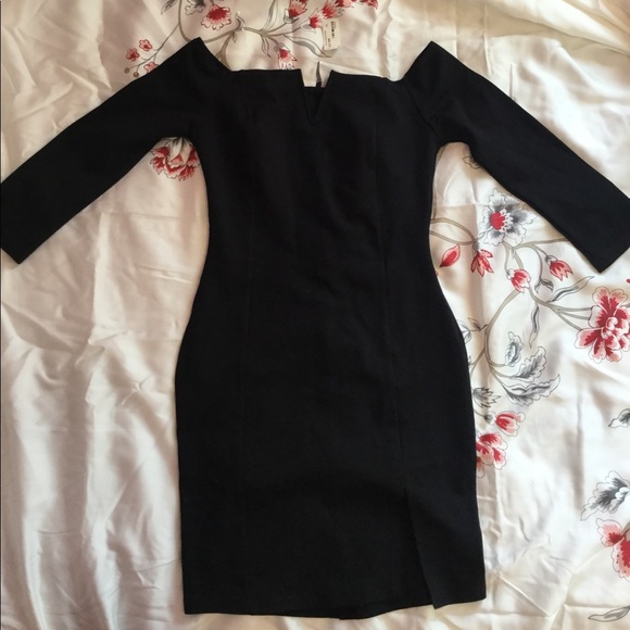 Black dress - Picture 1 of 4
