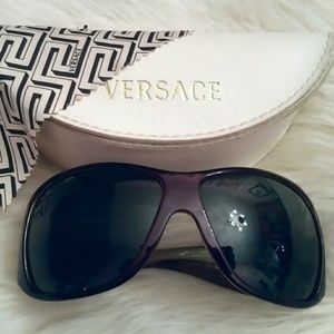 Authentic Versace Sunglasses (on HOLD til Sunday)