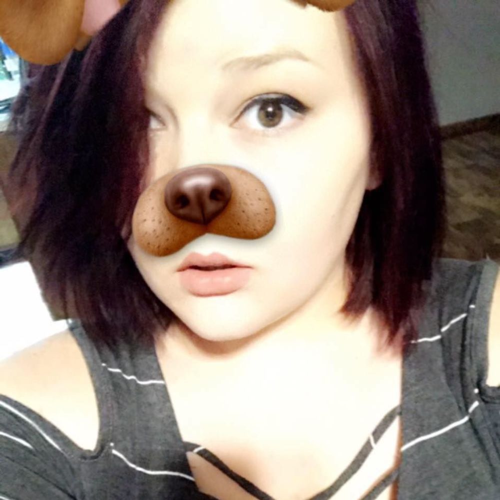 Meet your Posher, Leigh