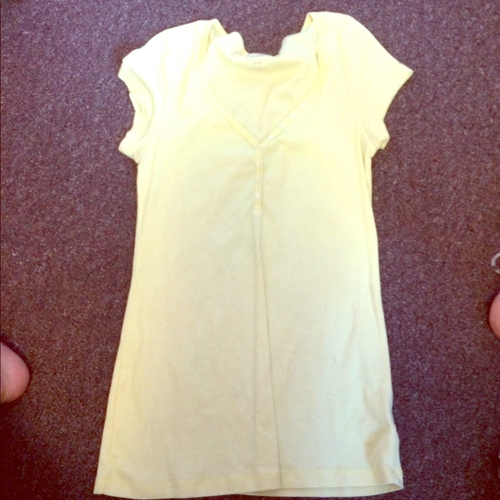 Brand new old navy tee