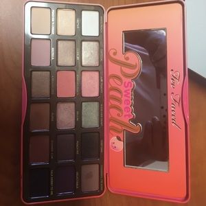 Too Faced Sweet Peach Palette