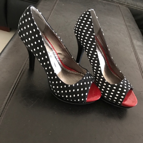 Rampage Black and White Polka Dot Peep-toe Heels - Picture 3 of 3