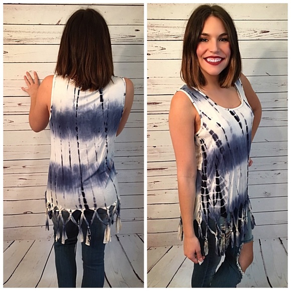 Blue tie die knot tunic! - Picture 3 of 4