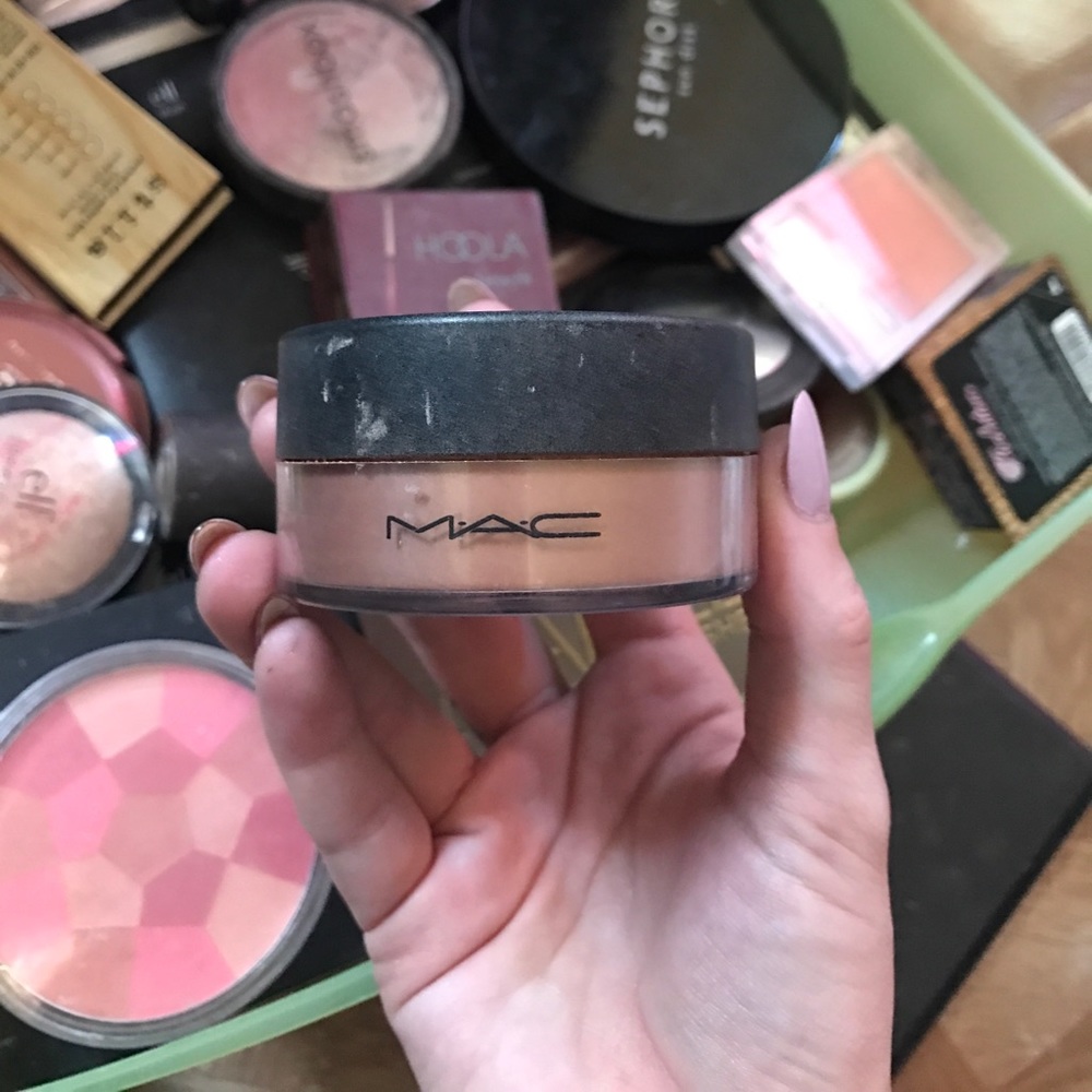 ✨LIMITED EDITION* MAC golden bronzer