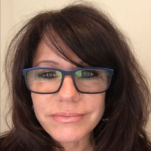 Meet your Posher, Michele
