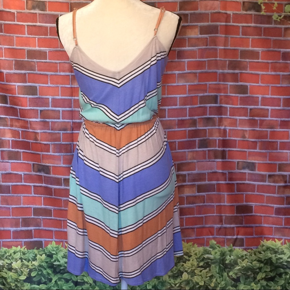 🌴HOST PICK🌴 O'Neill - Cute, comfy summer dress - Picture 6 of 7