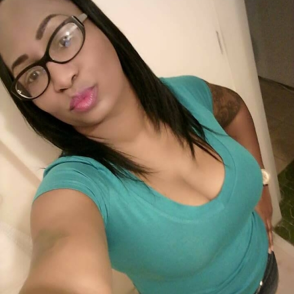 Meet your Posher, Lisa - Picture 1 of 1