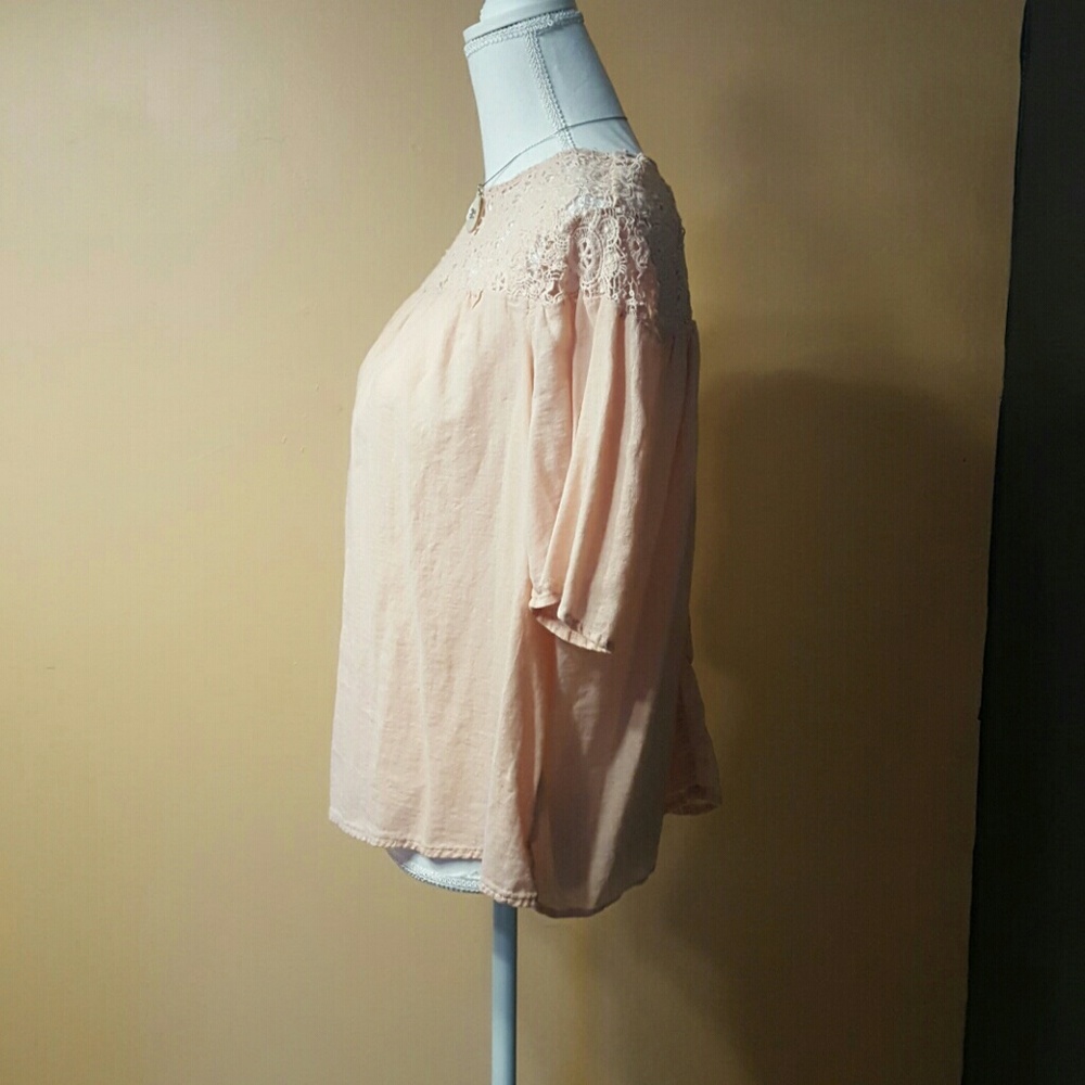 Top - Picture 2 of 4