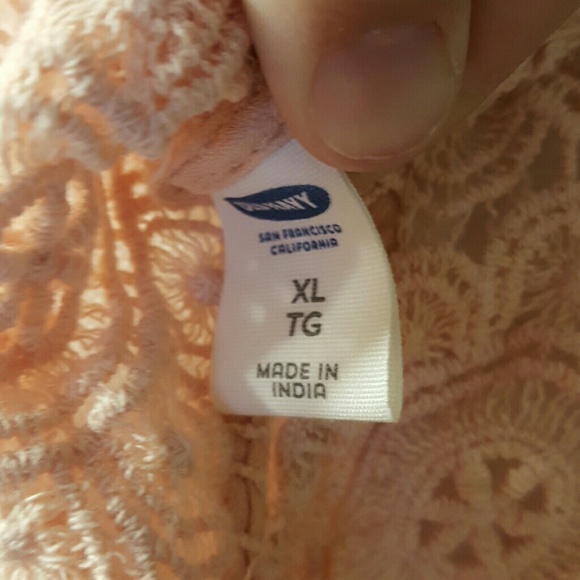 Top - Picture 4 of 4