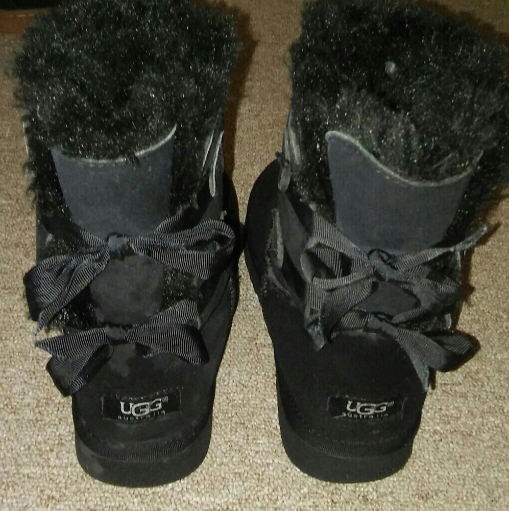 Trading dnb Bailey bow uggs