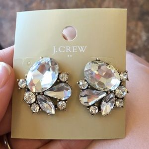 Beautiful crystal cluster stud earrings!