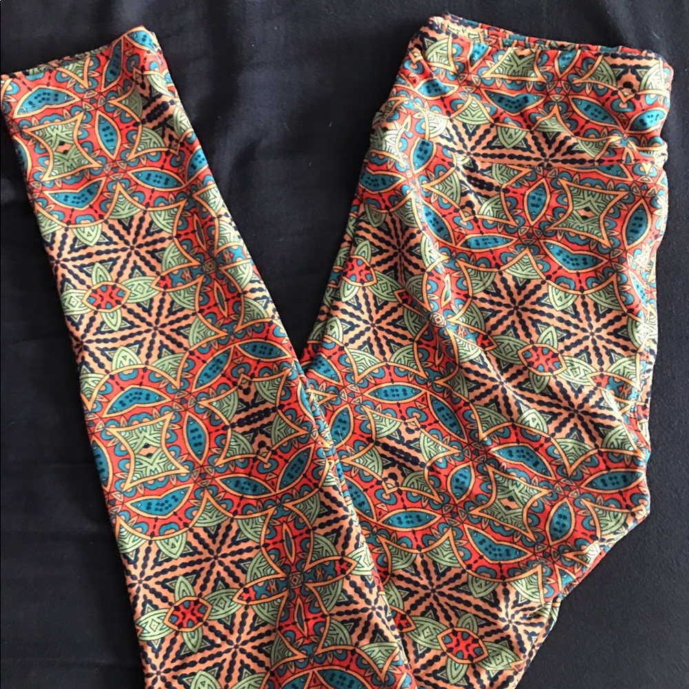 NWOT ⭐️ OS LLR leggings