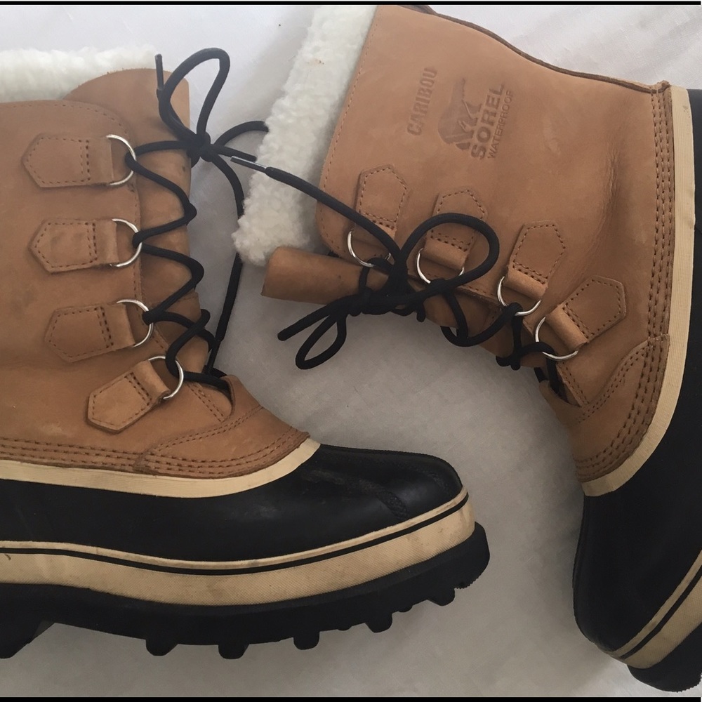 Caribou Sorel Snow Boot - Like New!
