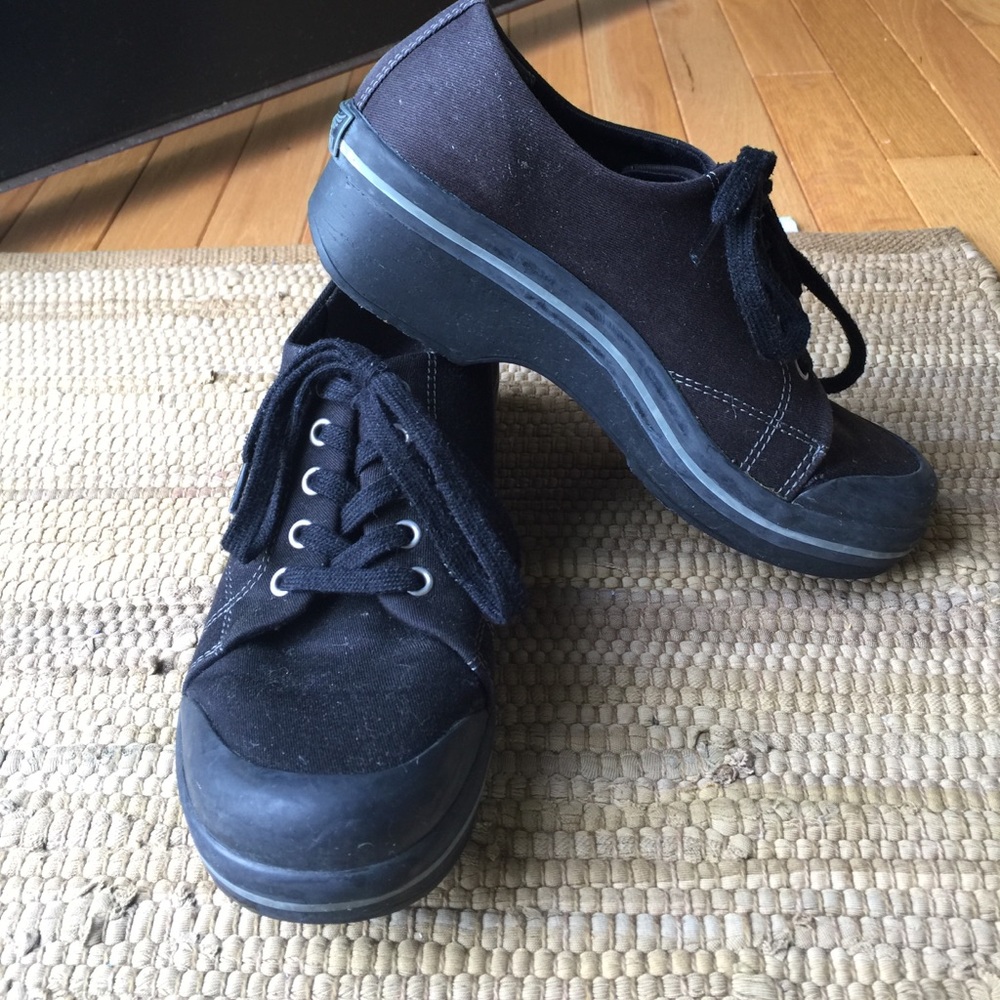 Dansko vegan shoes
