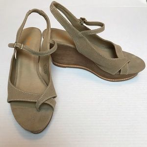 Tan Canvas Wedge Toe Loop Cross Strap Heel