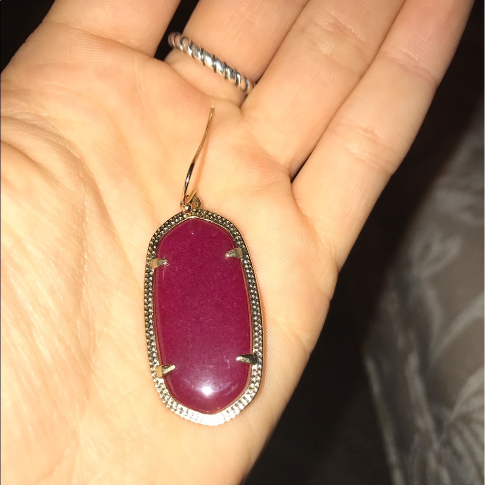ONE (1) Maroon Kendra Scott Elle Earring