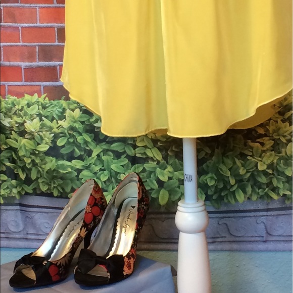 THML - Yellow ruffle front summer dress - Picture 3 of 7