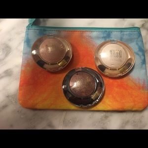 Milani eyeshadow bundle