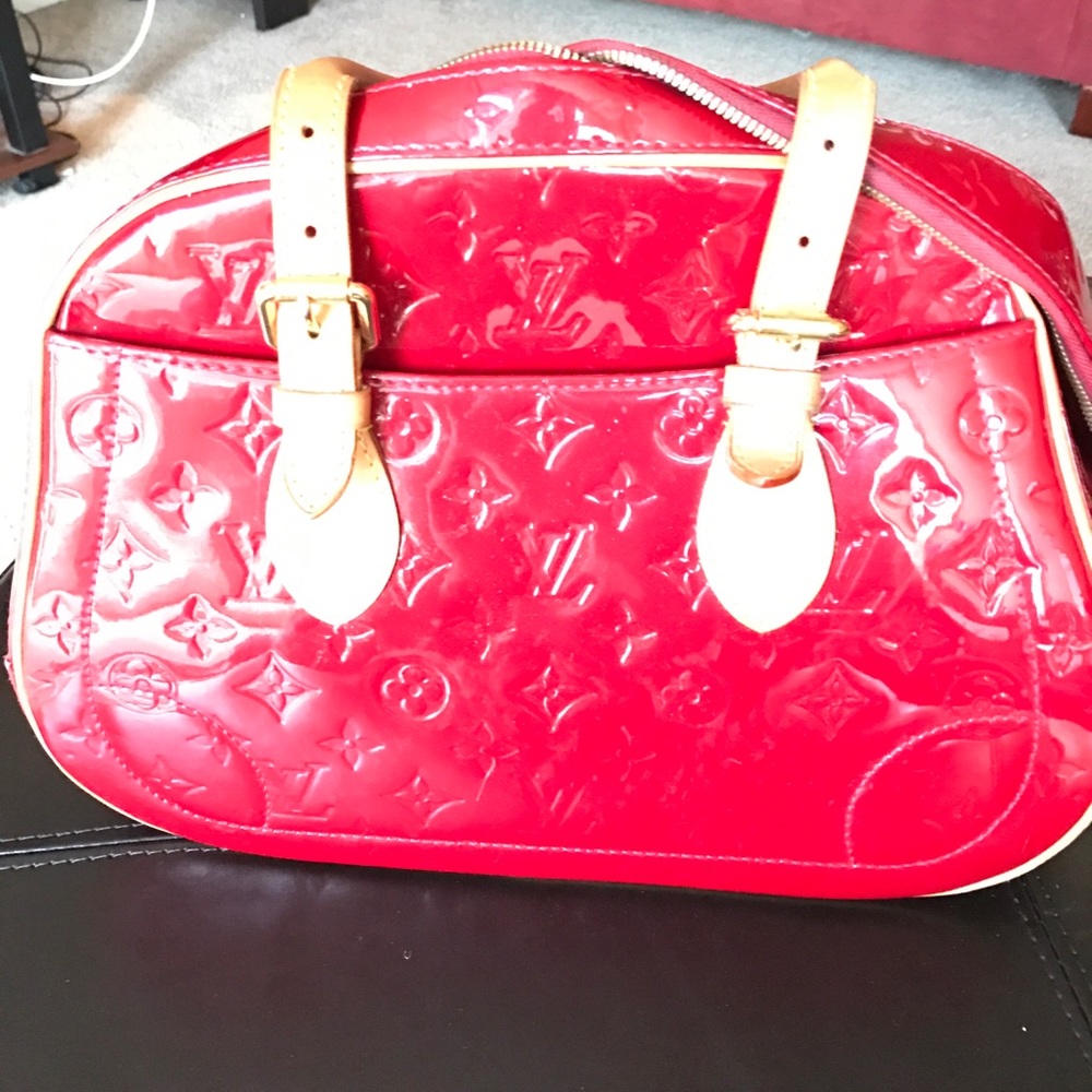 Gently used Louis Vuitton Sutton Satchel